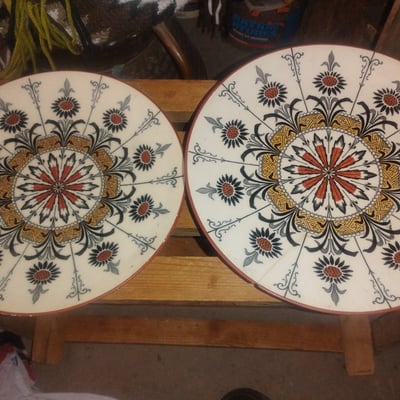 Pair of decorative ceramic plates with radial floral patterns - Image 1 of 2