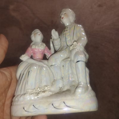 Porcelain figurine of a couple in period dress - Image 3 of 3