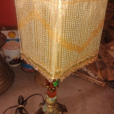 Beaded fringe lampshade table lamp amber glass - Image 1 of 2