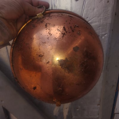 Copper pot lid with ring handle - Image 1 of 4