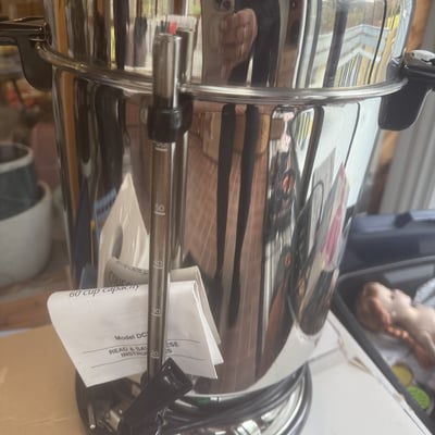 DeLonghi 60-Cup Coffee Urn with Box and Accessories - Image 3 of 5