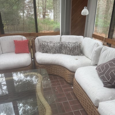 Wicker outdoor sectional with glass coffee table and accessories - Image 2 of 9