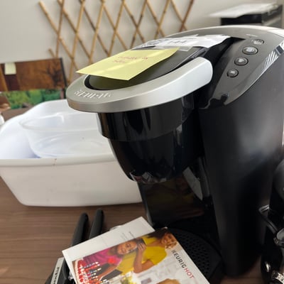Image #1 for item Kitchen Appliances and Accessories Lot 