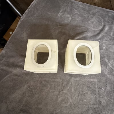 Assorted glassware and decorative metal items - Image 23 of 24