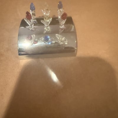 Chrome display stand with glass-stem ornaments - Image 3 of 4