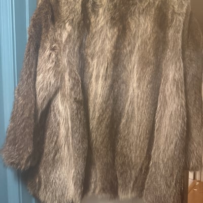Brown fur coat on hanger - Image 5 of 6