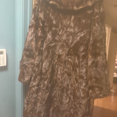 Brown fur coat - Image 6 of 7