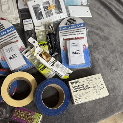 Assorted hardware and electrical supplies - Image 7 of 9