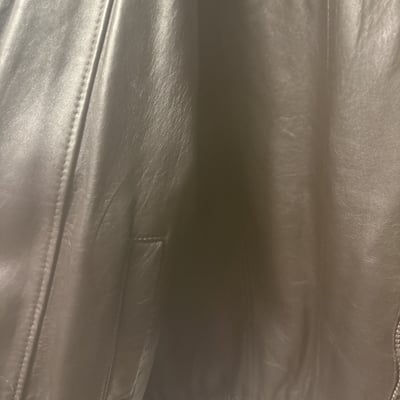 Black leather and fur coat with tan fur trim - Image 3 of 10