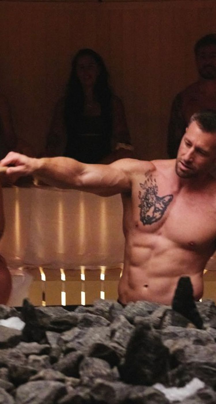 L'espace thermal de RECESS — lumières tamisées, vapeur et eaux apaisantes dans un cadre immersif à Griffintown.