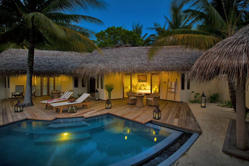 outrigger maafushivaru