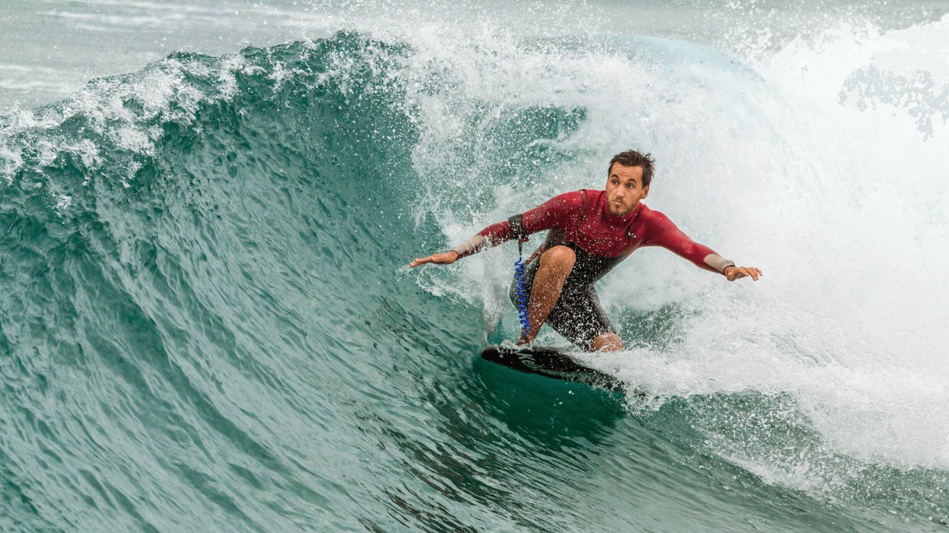 surfing-maldives