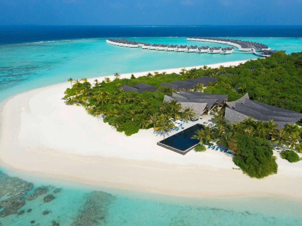 Mӧvenpick Kuredhivaru Maldives