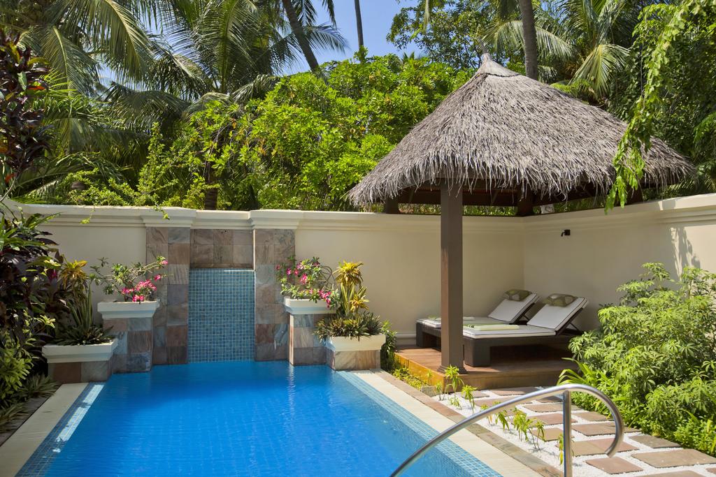 Kurumba Maldives deluxe pool villa