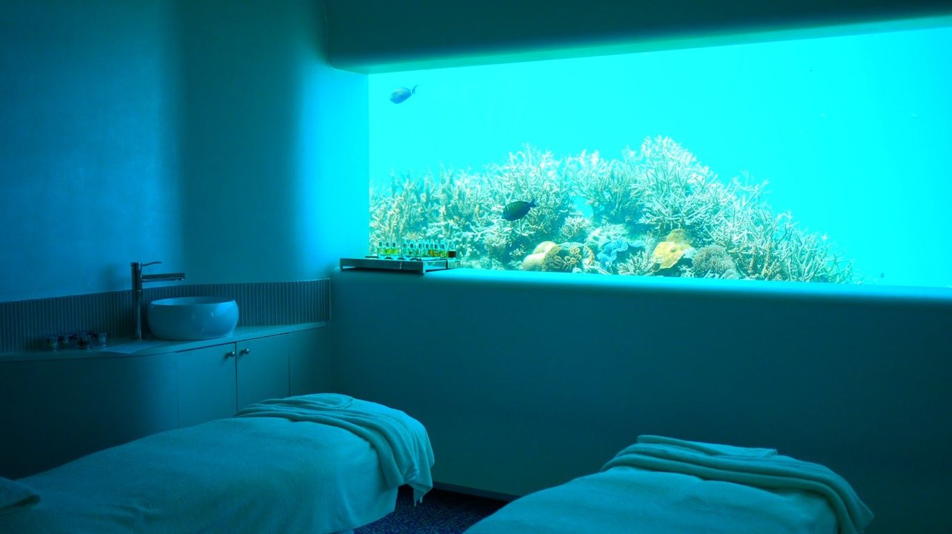 underwater-spa-maldives