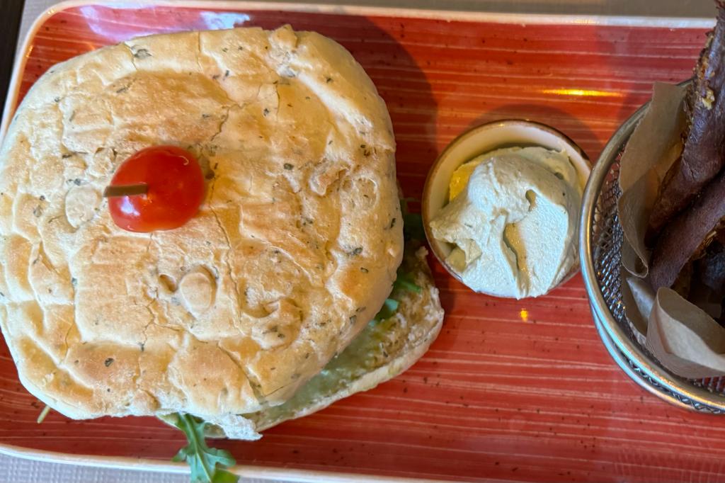 WhatsApp Image 2023-12-21 at 11.43.36(1)