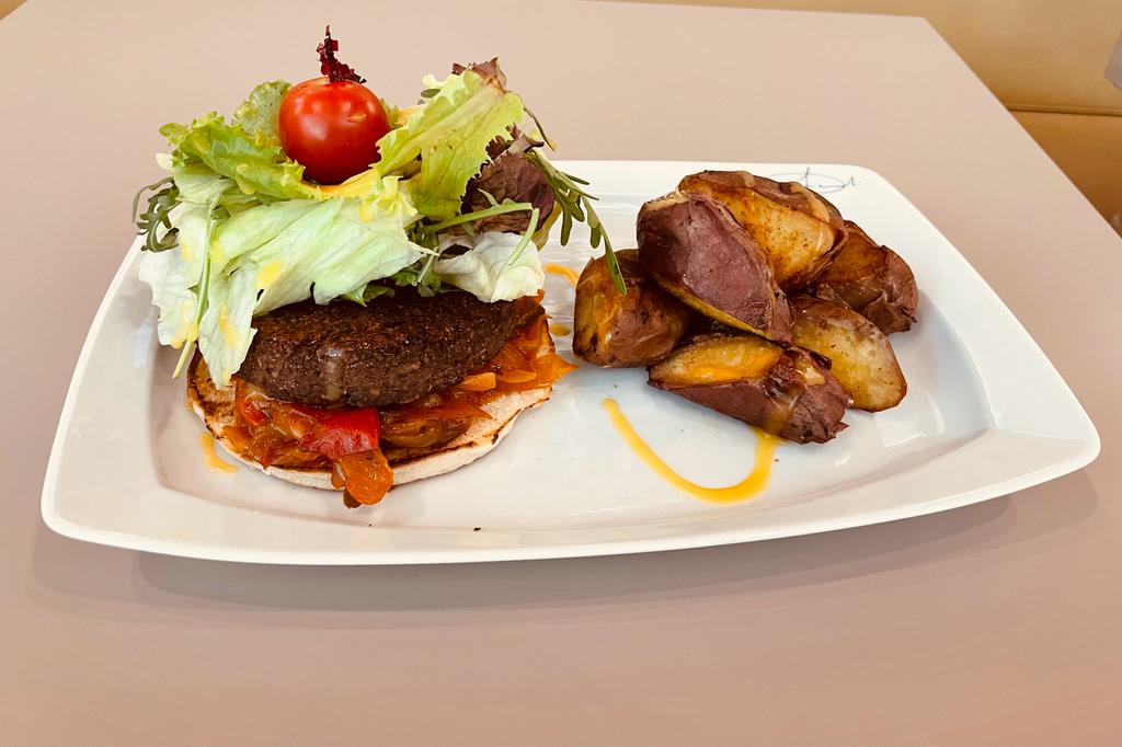 WhatsApp Image 2023-05-04 at 09.07.29