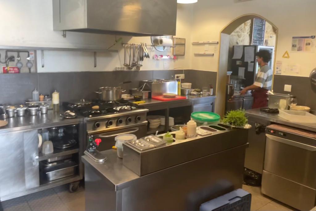 WhatsApp Image 2023-06-04 at 09.02.28