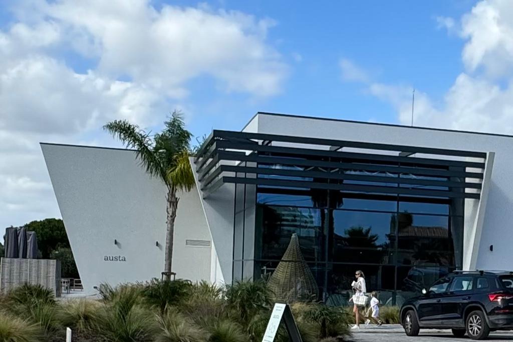 WhatsApp Image 2023-10-28 at 07.46.34