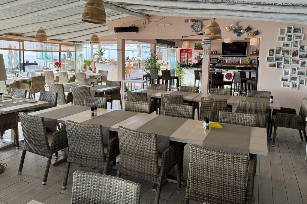 WhatsApp Image 2023-12-13 at 09.37.00