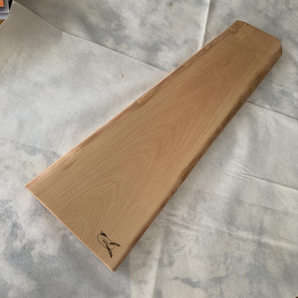 Planche de présentation , en Hêtre 50 X 15 cm , livrée huilée