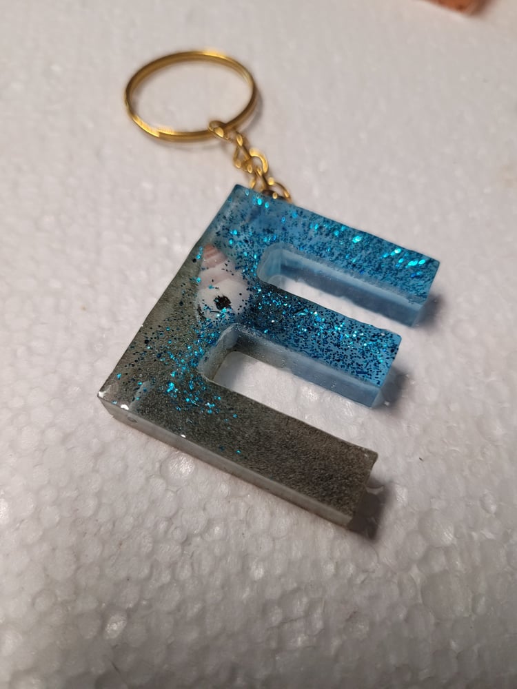 E