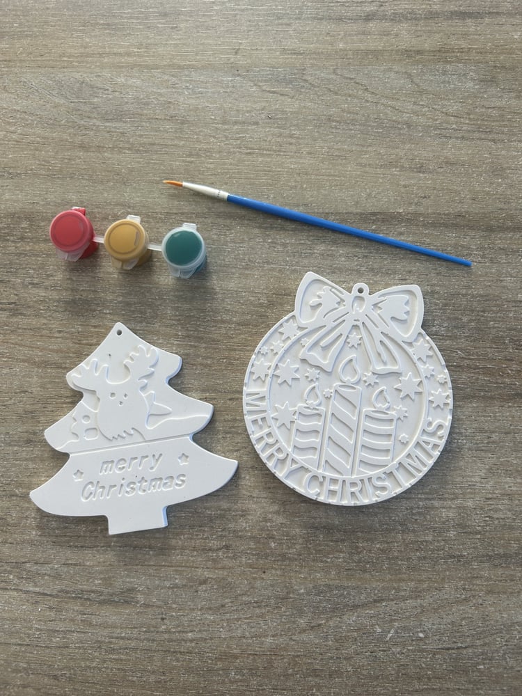 Kit Créatif Noël – 2 Décorations de Sapin en Jesmonite à Peindre + Peinture & Pinceau | Boule et sapin