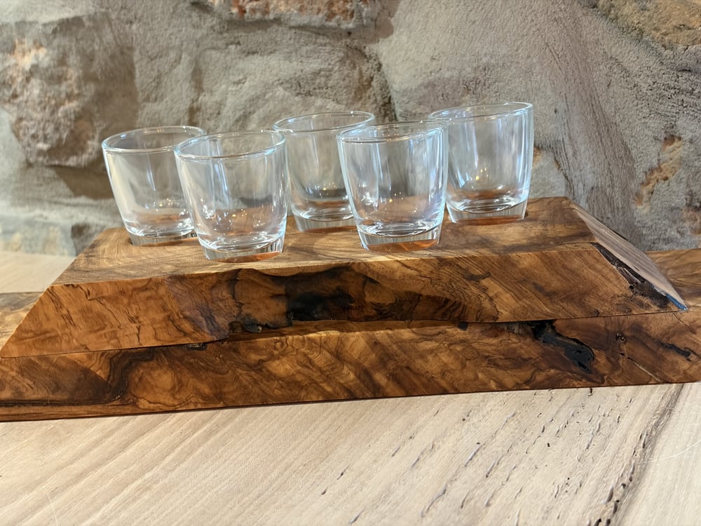 Plateau à shots en bois d’olivier - 5 verres