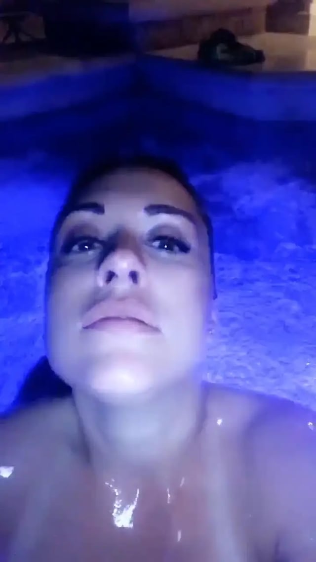 Vegas Trip Hot Tub