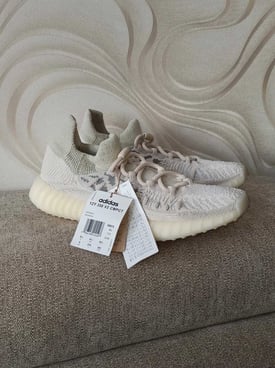 Offero - Móda na prodej - Vyhledávání: adidas+yeezy+350