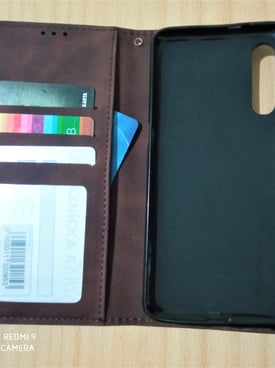 Image from gallery