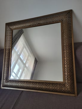 Image from gallery