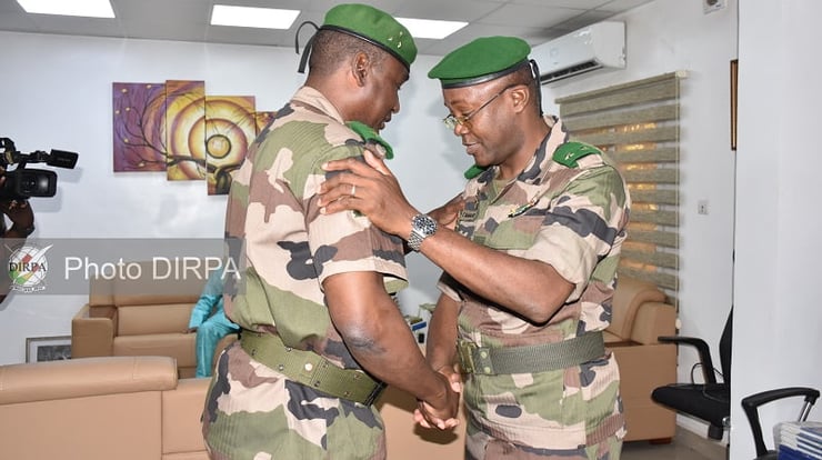 Le Colonel-major Faraban Sangaré promu Général dans les FAMa