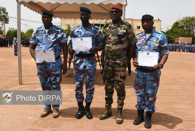 La Première Promotion du Brevet d’Arme N°1 de la Police Militaire Nationale célèbre sa Fin de Formation