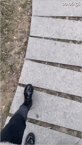 ㊙️【SM调教】【罗宾女王】公园制作原味户外圣水/坏心双主虐狗_暴力女仆蜜儿角色反转之与双暴力女仆虐狗2V - 老宋论坛-老宋论坛