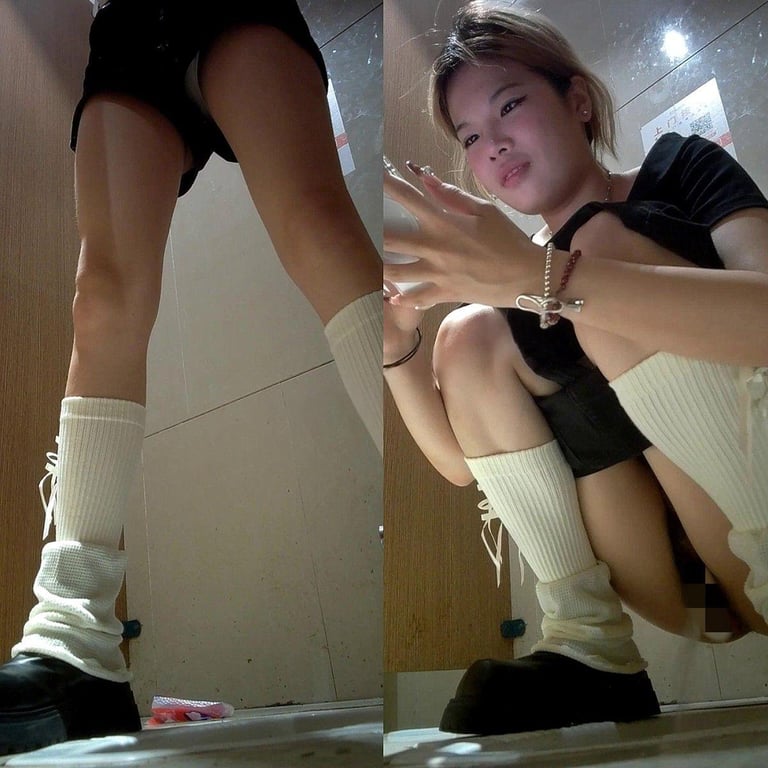 酒吧女厕偷拍流出❤️白丝长袜多毛妹妹前拍尿尿全景超刺激！ - 老宋论坛-老宋论坛