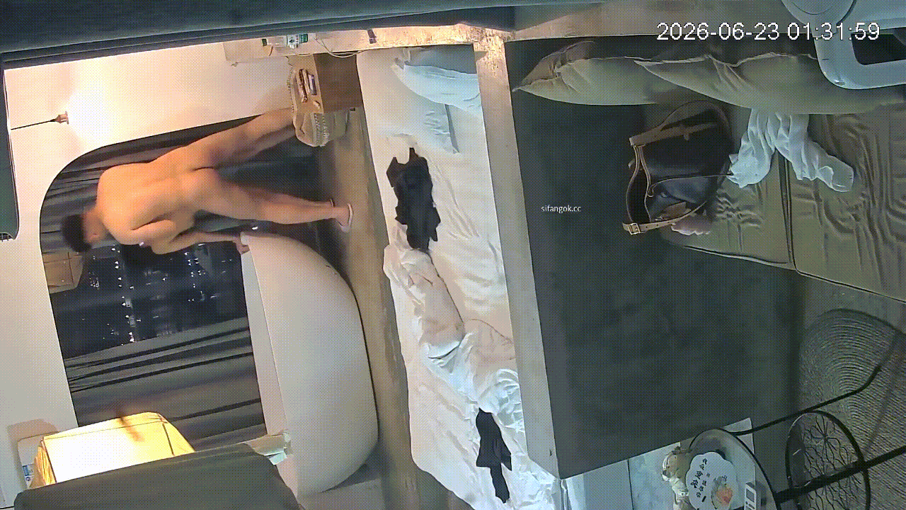 【6-23独家爆料】稀有海景房高清偷拍！胸型完美巨乳美女被男友猛烈后入，娇小身躯 配图4