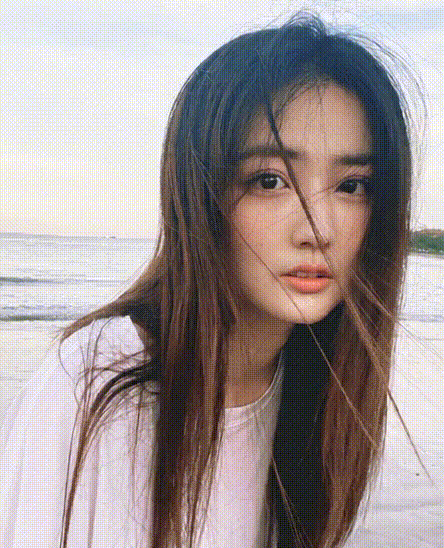 【AI脱衣】继续快手抖音小红书网红明星及红人两个妹子吃你的肉棒！ 配图5