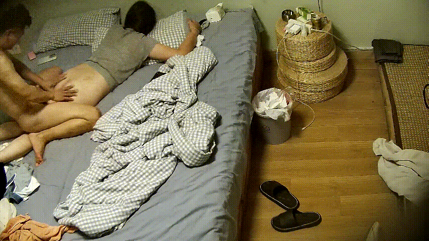 公寓酒店7-5：美艳御姐久住后，首次明亮光线下粉嫩骚穴大曝光！刮毛后又粉又嫩，狗 配图4
