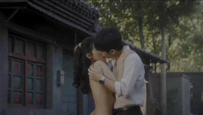 【AI脱衣】魔改电视剧《冬去春来》主演：章若楠-林允大尺度拉满 全片淫水满屏飞！ 配图5