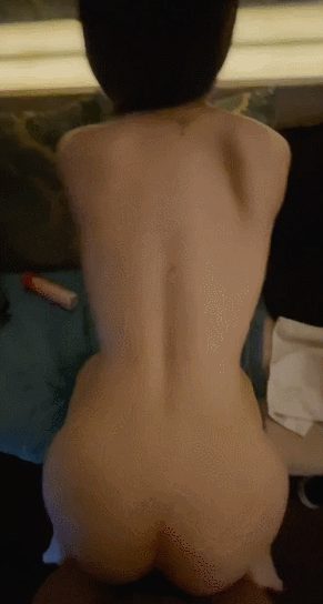 ⭐⭐【原档泄密】江西绝色高颜女神与男友激情性爱全记录！美发店、卧室、卫生间多场景 配图8