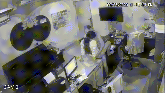 印度办公室激情监控大曝光！老板狂干秘书多次高潮，被摄像头全程偷拍！ 配图3