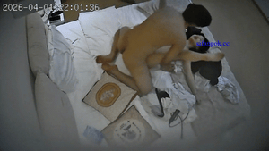 酒店偷拍大尺度流出！气质眼镜模特被猛男男友狂干到欲仙欲死，销魂高潮表情太撩人了❤️-老宋论坛