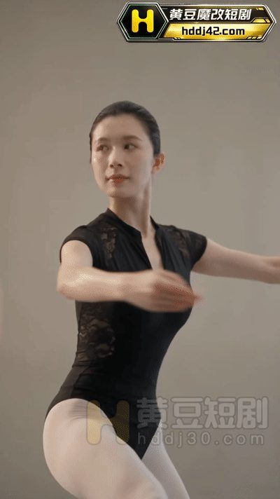 【AI短剧】《母子同欢》第1集绝色美母自慰被儿子偷窥自慰！ 配图2