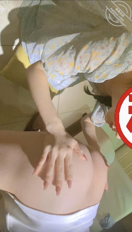 【原创视频帖006期】我和亲妹妹，超爽的阳台全裸后入操妹妹 - 老宋论坛-老宋论坛