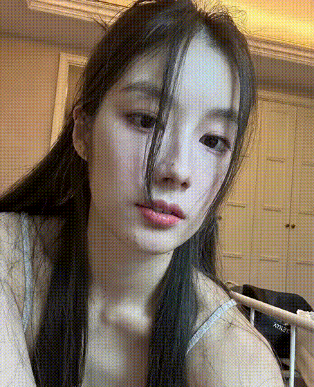 【AI脱衣】继续快手抖音小红书网红明星网红美人爱吃大鸡巴！ 配图6