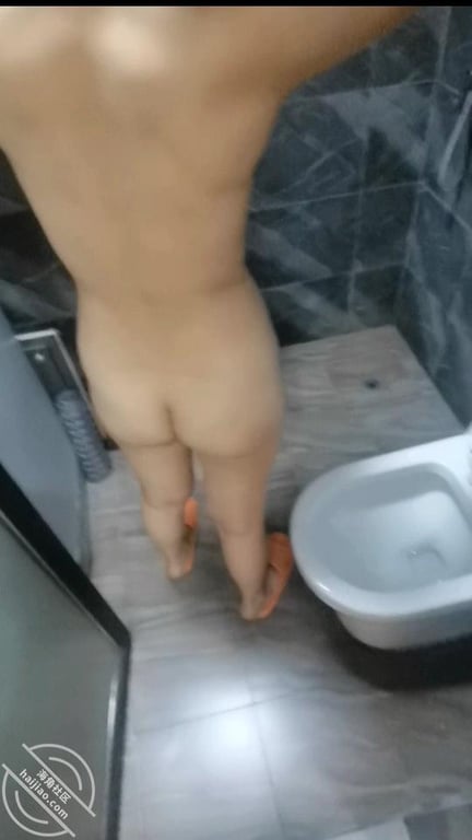 原创76 和老妈共浴，玩弄她的身体 - 老宋论坛-老宋论坛