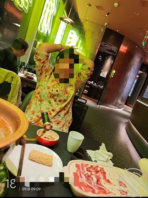 【原创 vlog】操完亲妹妹后的温存集锦和约会小仙女偷拍 - 老宋论坛-老宋论坛