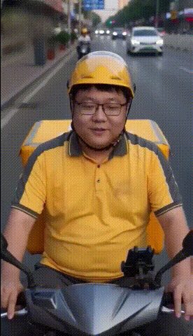 【AI短剧】《外卖小哥艳遇之路》第1-4集 面对美女客户各种奇葩要求 憨厚老实外 配图1