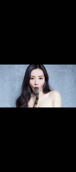 【AI脱衣+AI推演】各类网红明星啪啪猎奇视频 配图5